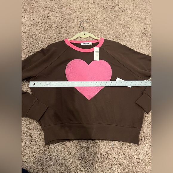 NWT new Anthropologie letluv heart lightweight sweatshirt XS brown pink - Picture 16 of 16